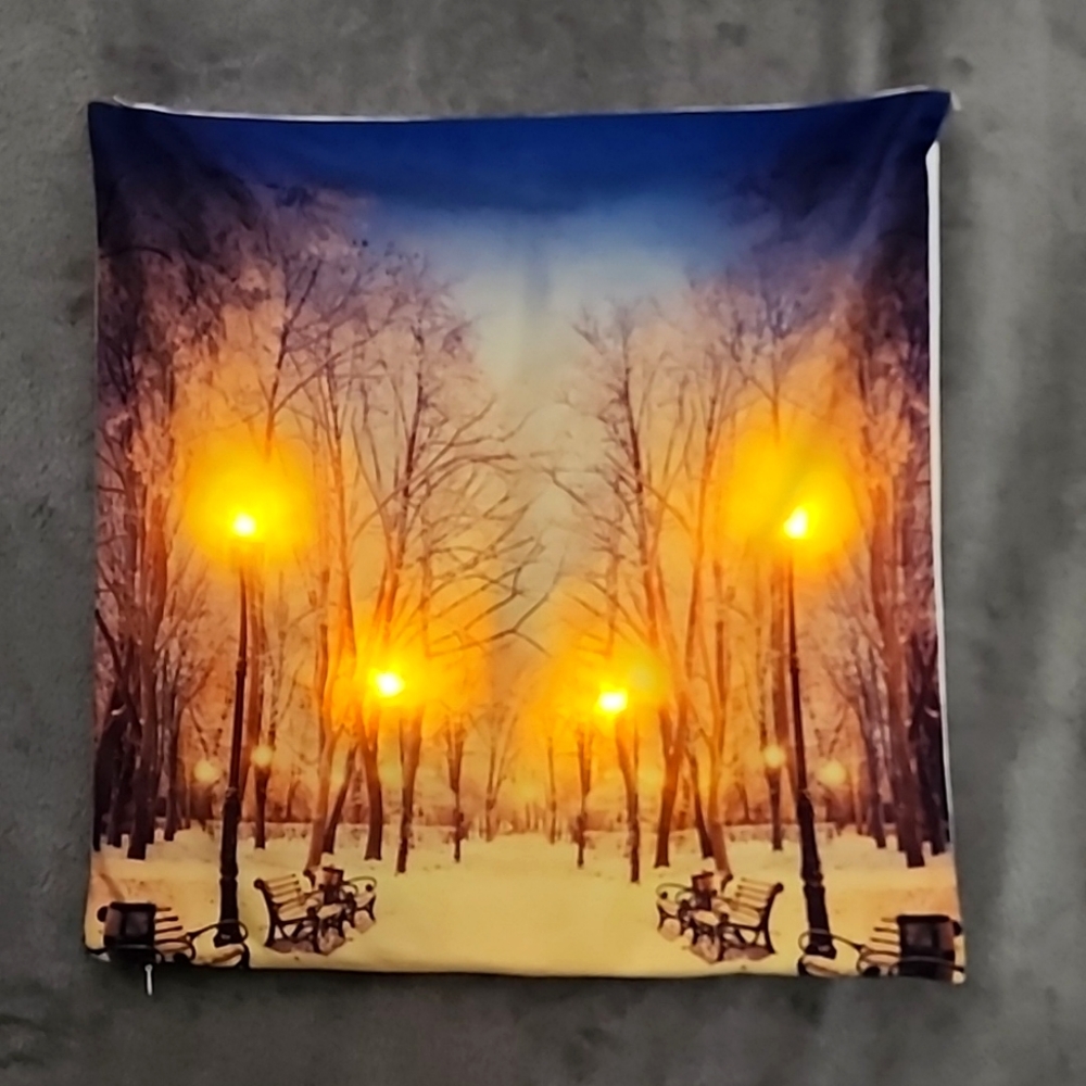 Lighted pillow case. NEW no tags. 16x16
